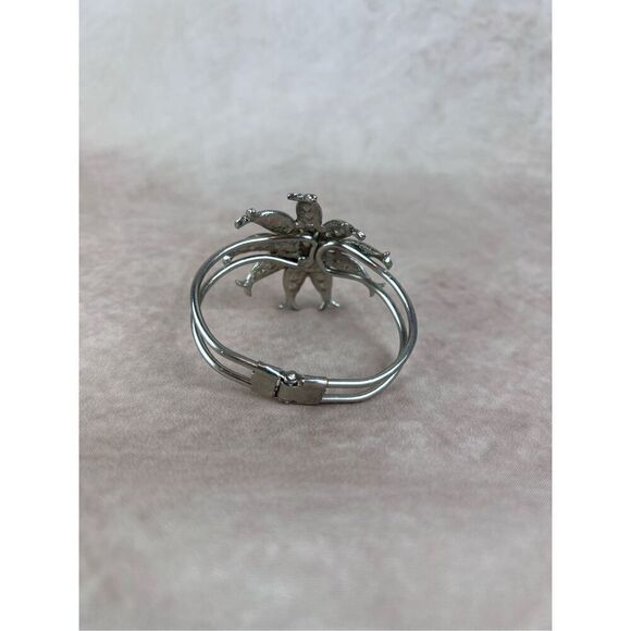 Vintage Hinged Silvertone Bracelet with Green Stones - Picture 2 of 6